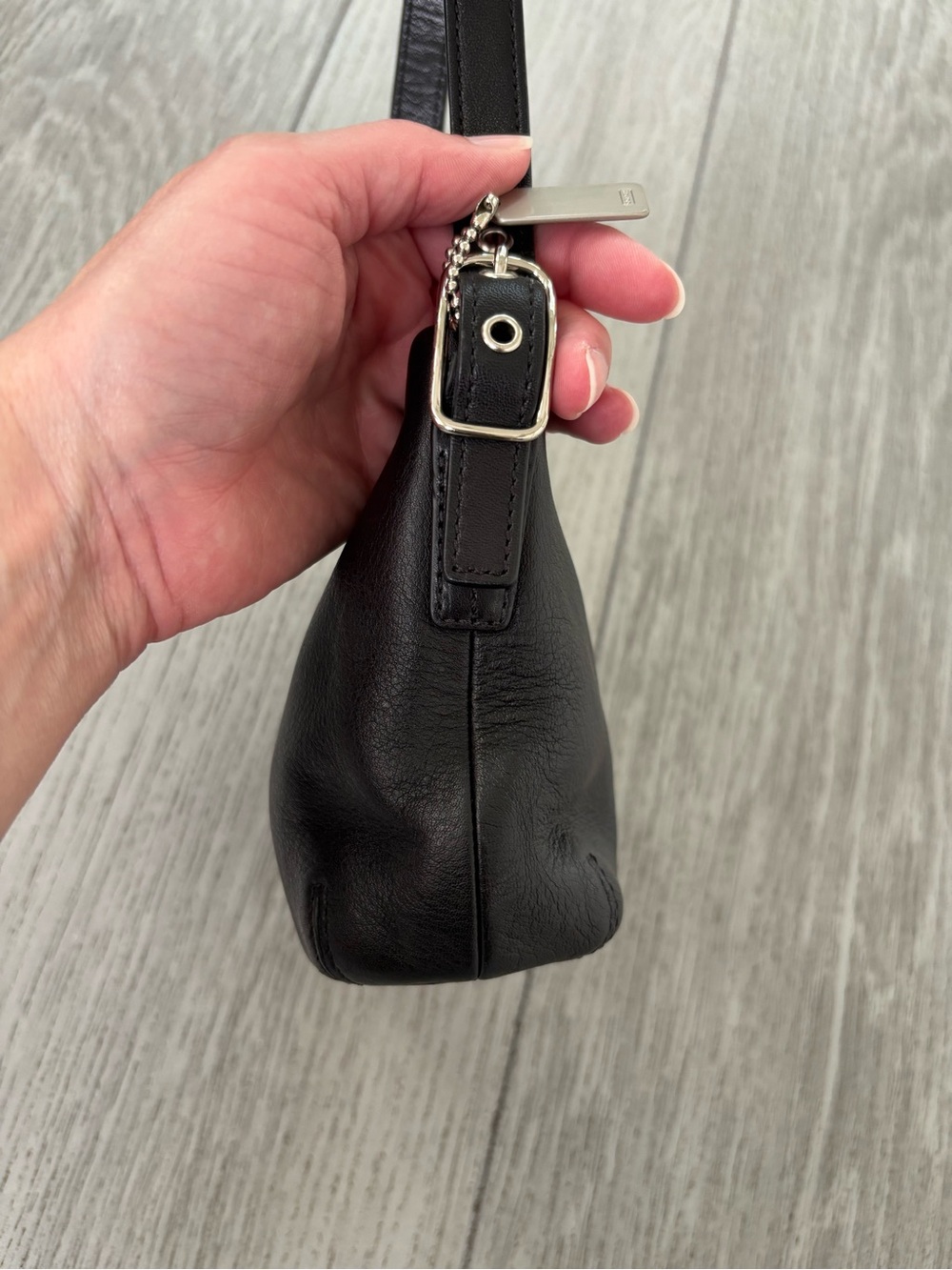 Coach vintage leather bag. Y2K mini legacy with silver hangtag in EUC. - Picture 6 of 12